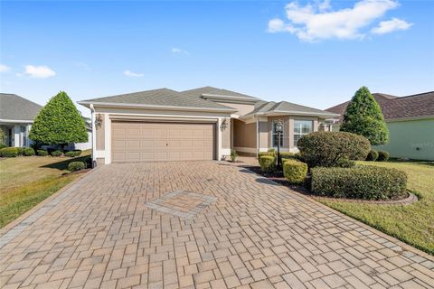 Photo of 2544 Ashville Avenue, The Villages, FL 32162 (MLS # G5104398)