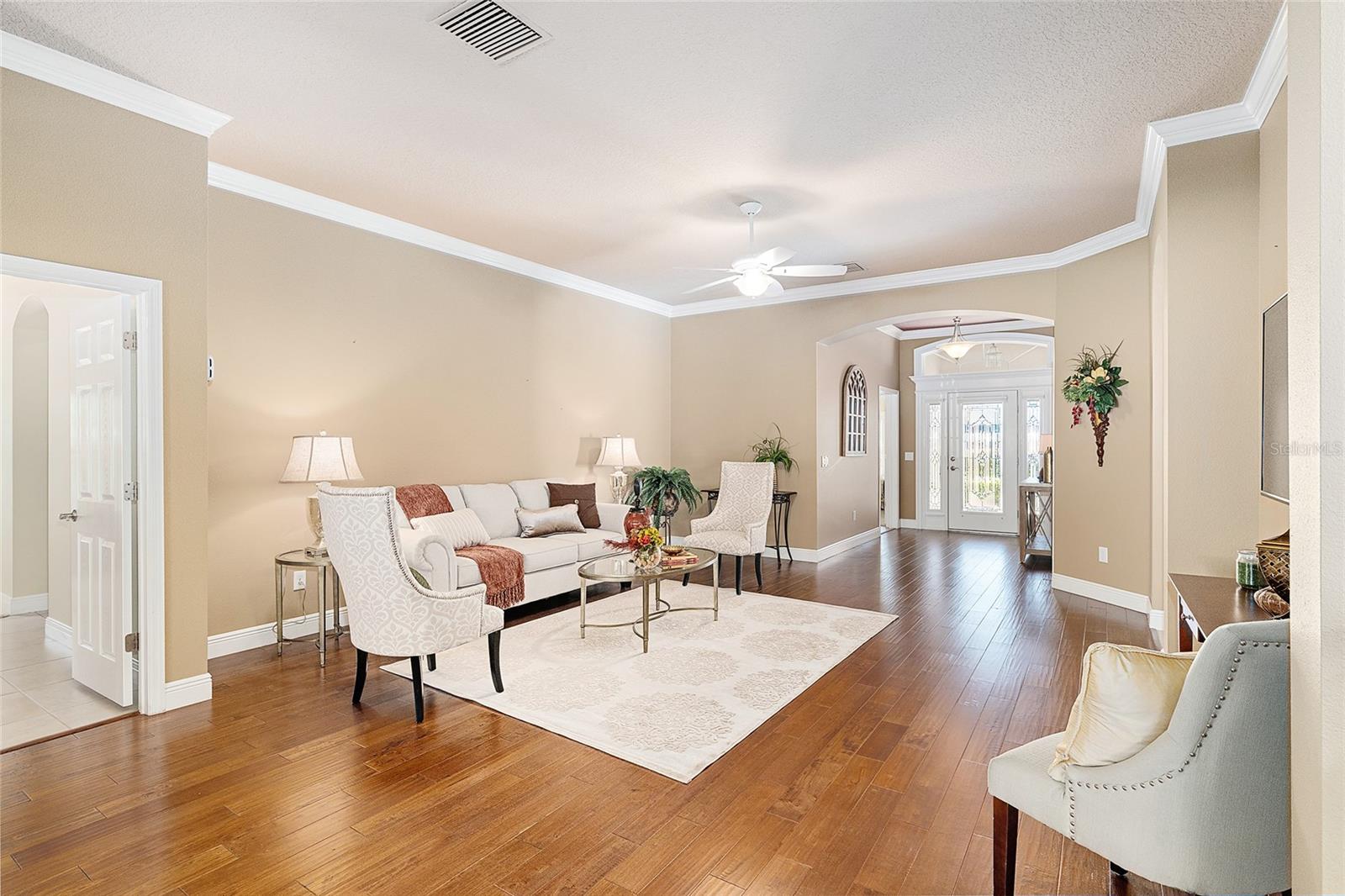 ST.JAMES - Residential