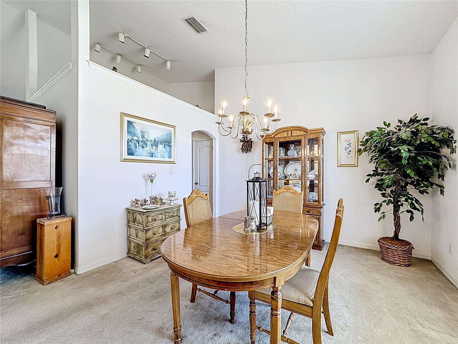 LEESBURG SLEEPY HOLLOW FIRST ADD - Residential