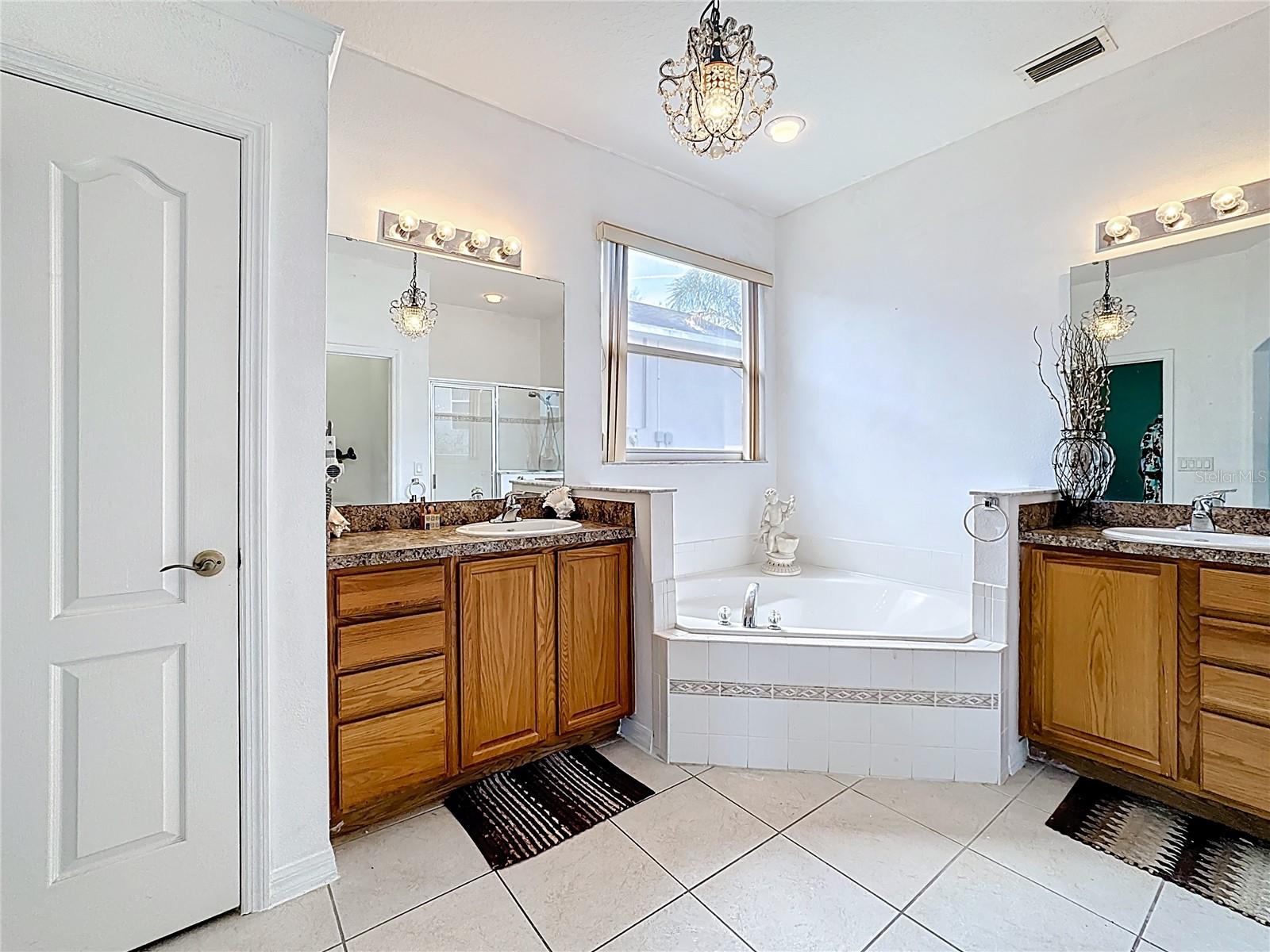 LEESBURG SLEEPY HOLLOW FIRST ADD - Residential