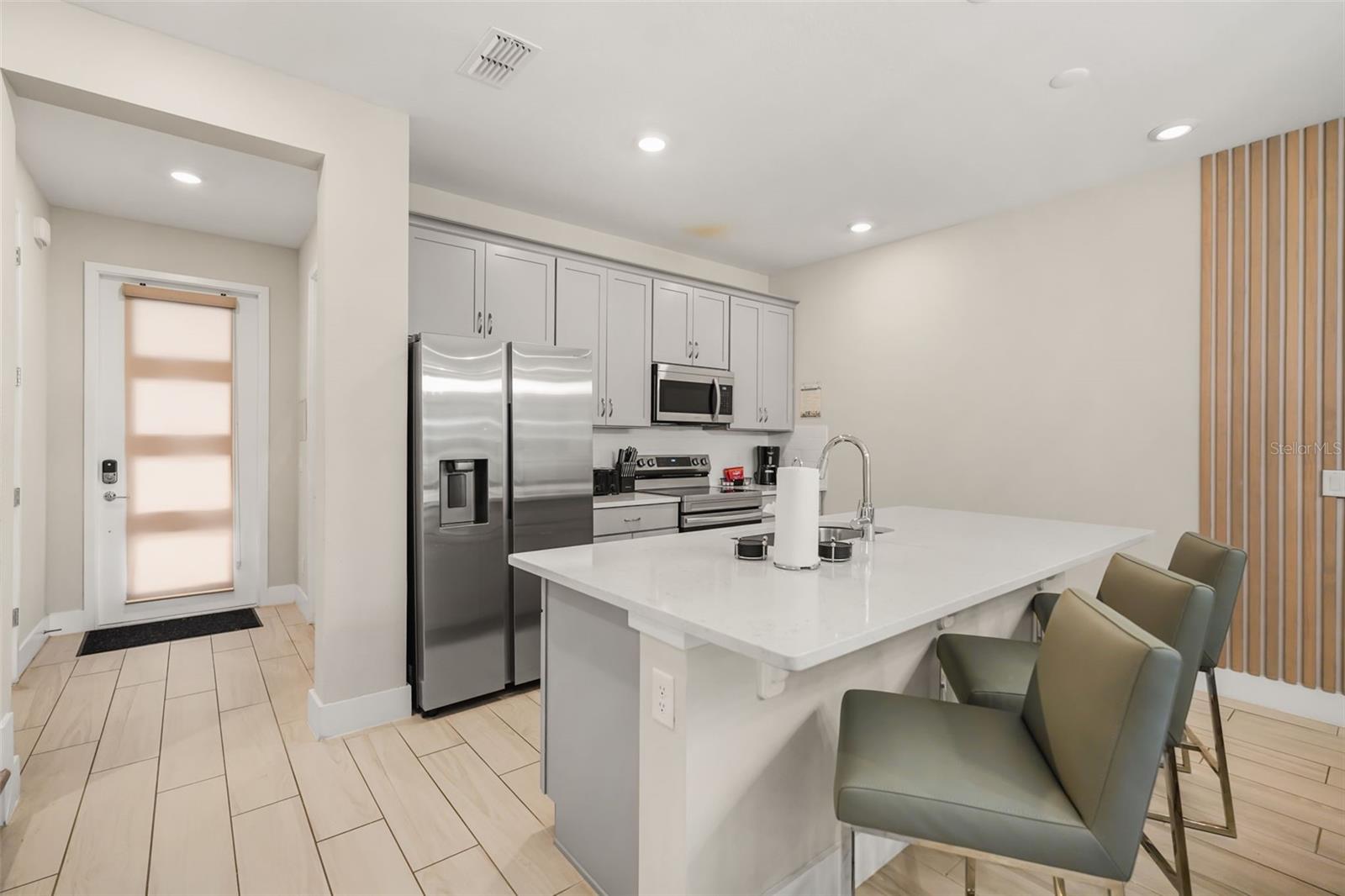 7785 SPECTRUM DRIVE