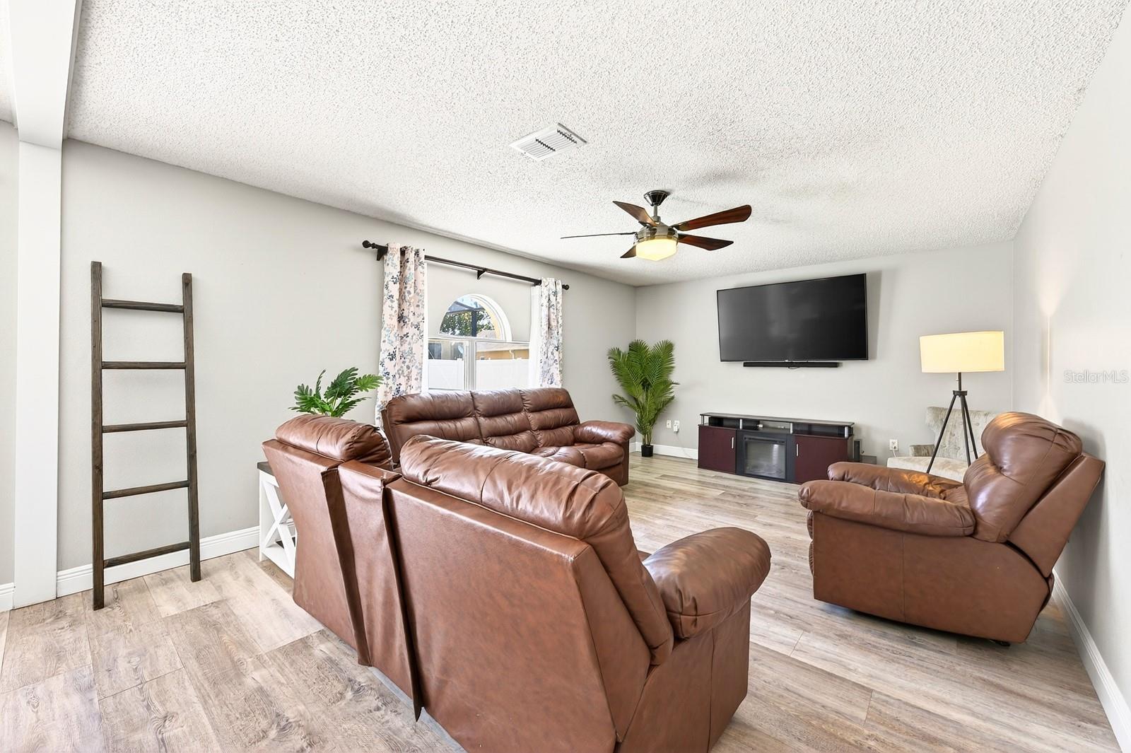 MONTEREY OAKS PH 2 REP - Residential