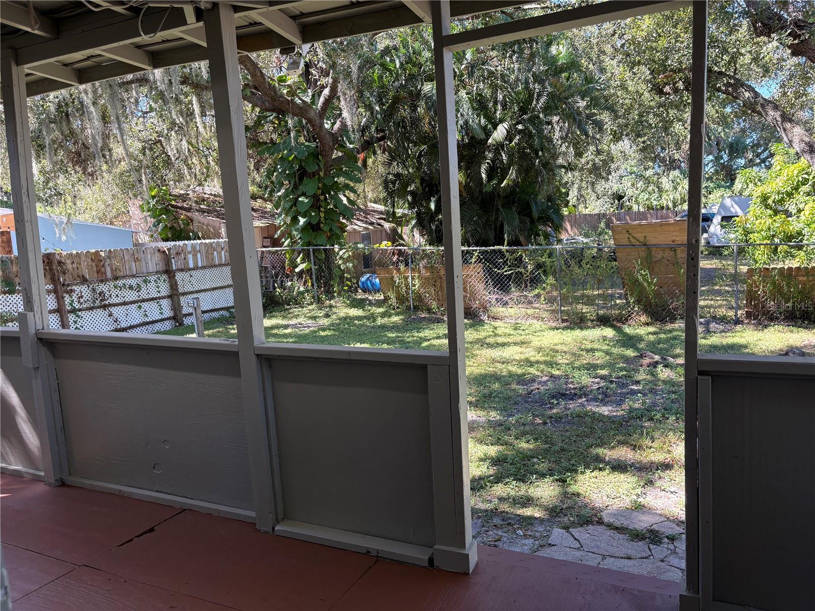 BEVERLY TERRACE - Residential Lease
