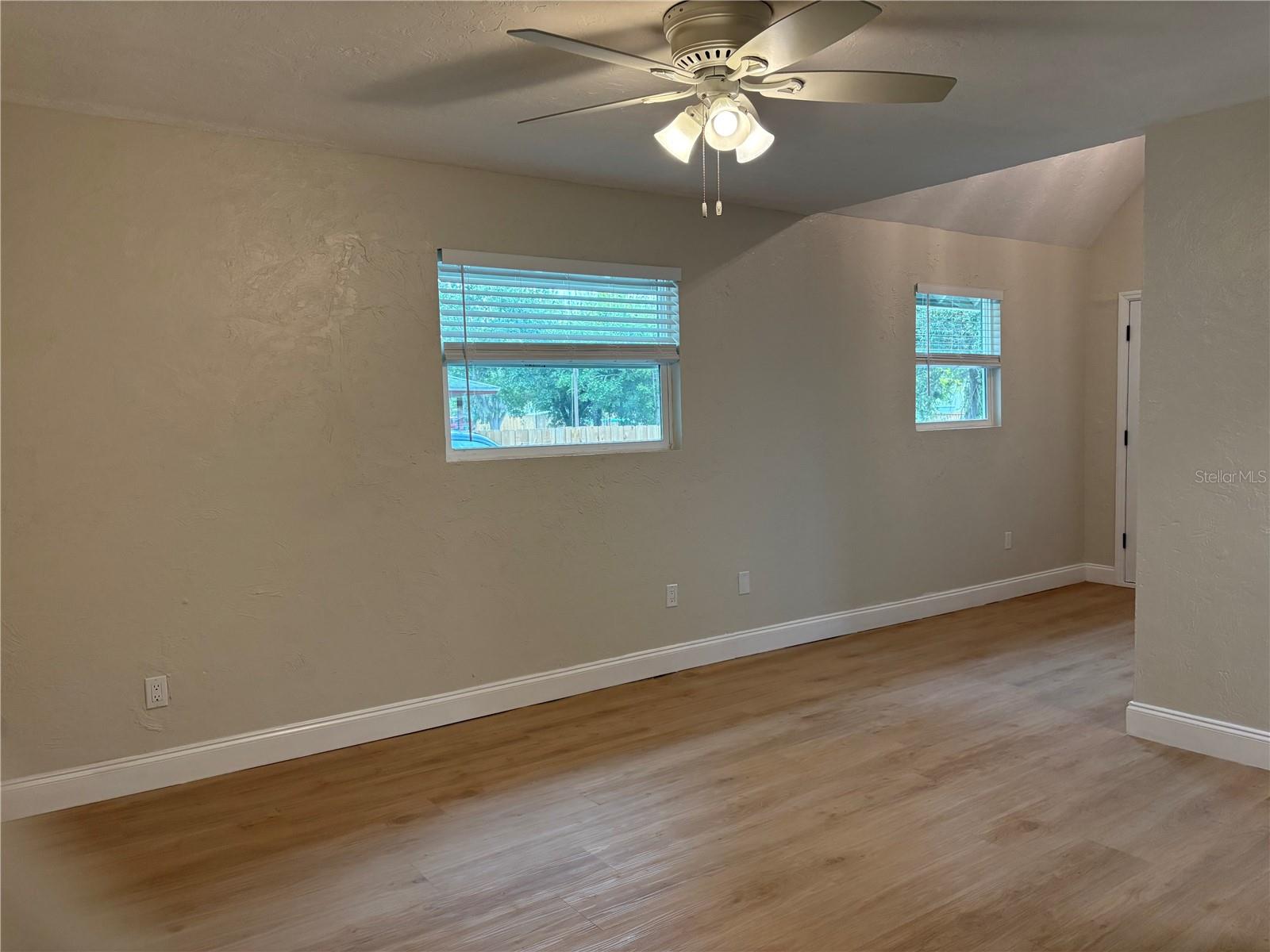 BEVERLY TERRACE - Residential Lease