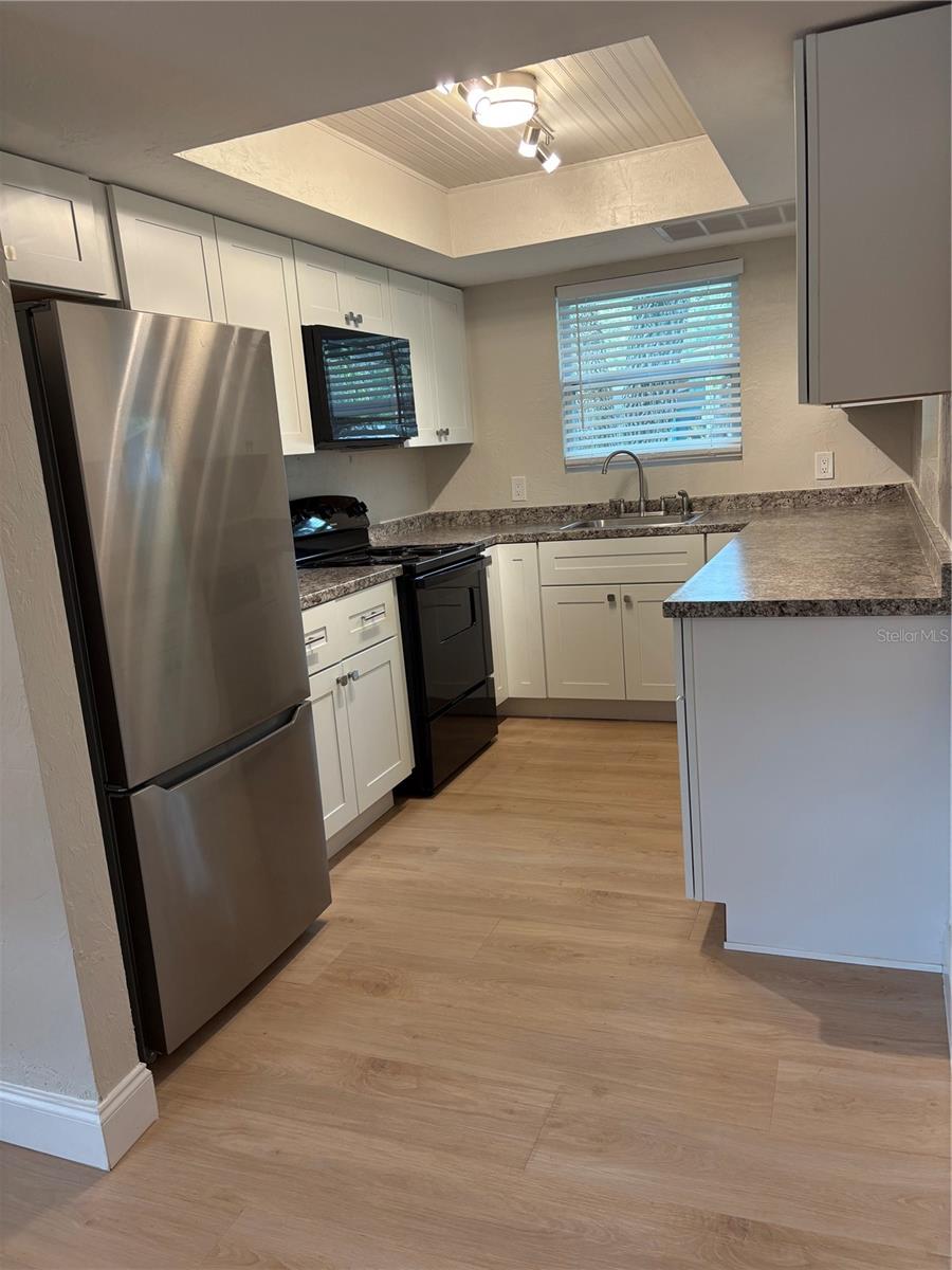 BEVERLY TERRACE - Residential Lease