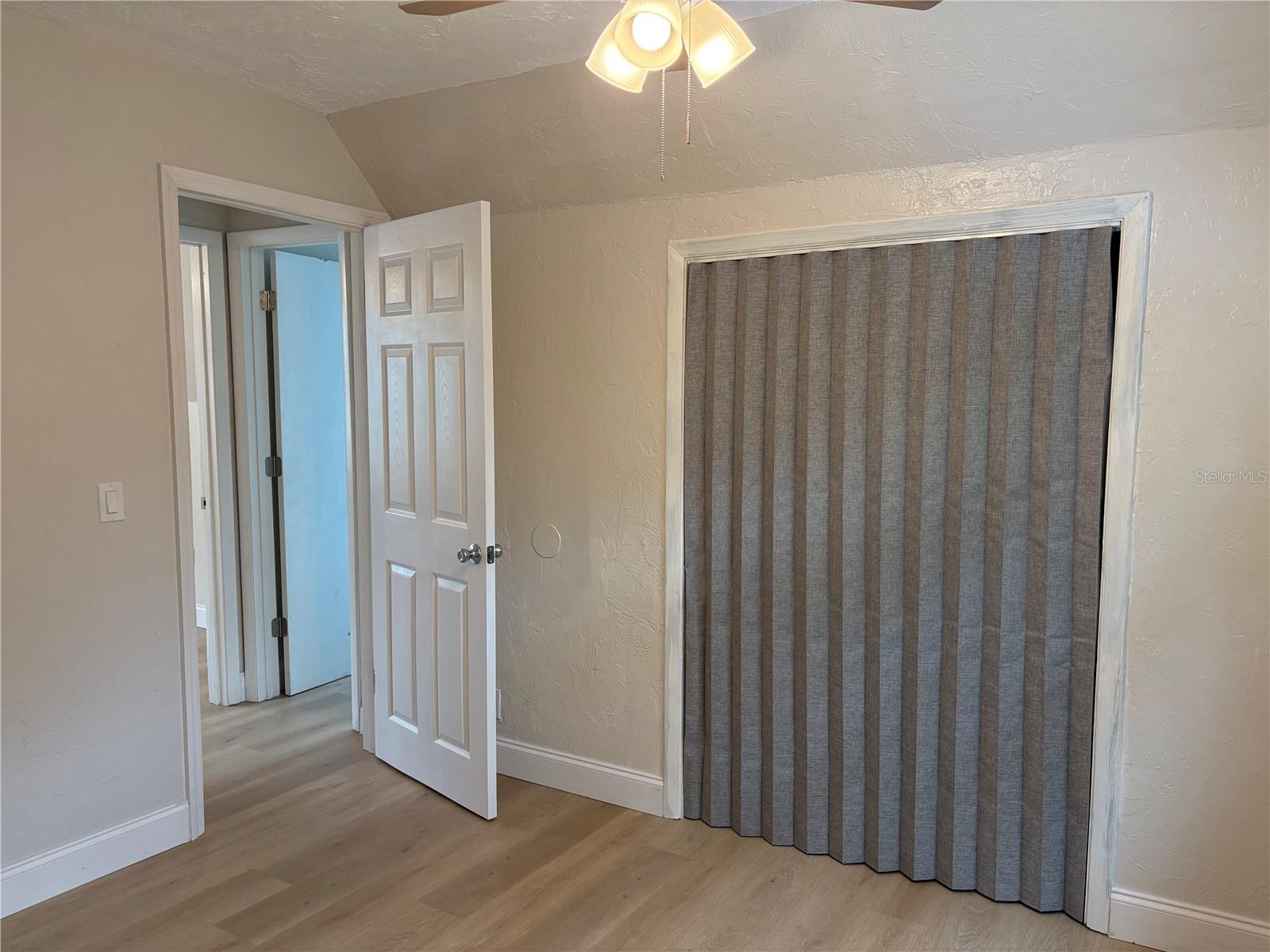 BEVERLY TERRACE - Residential Lease