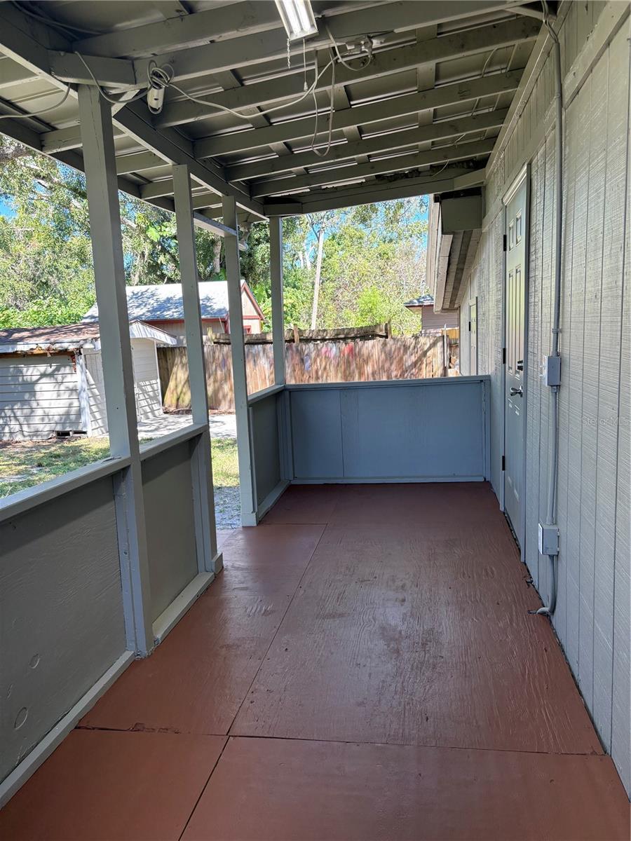 BEVERLY TERRACE - Residential Lease
