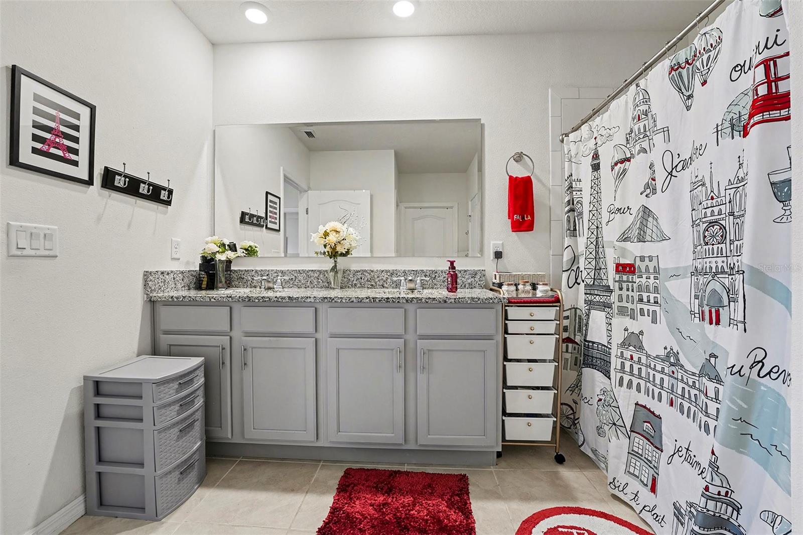 LAKES/LAUREL HLNDS PH 2B - Residential