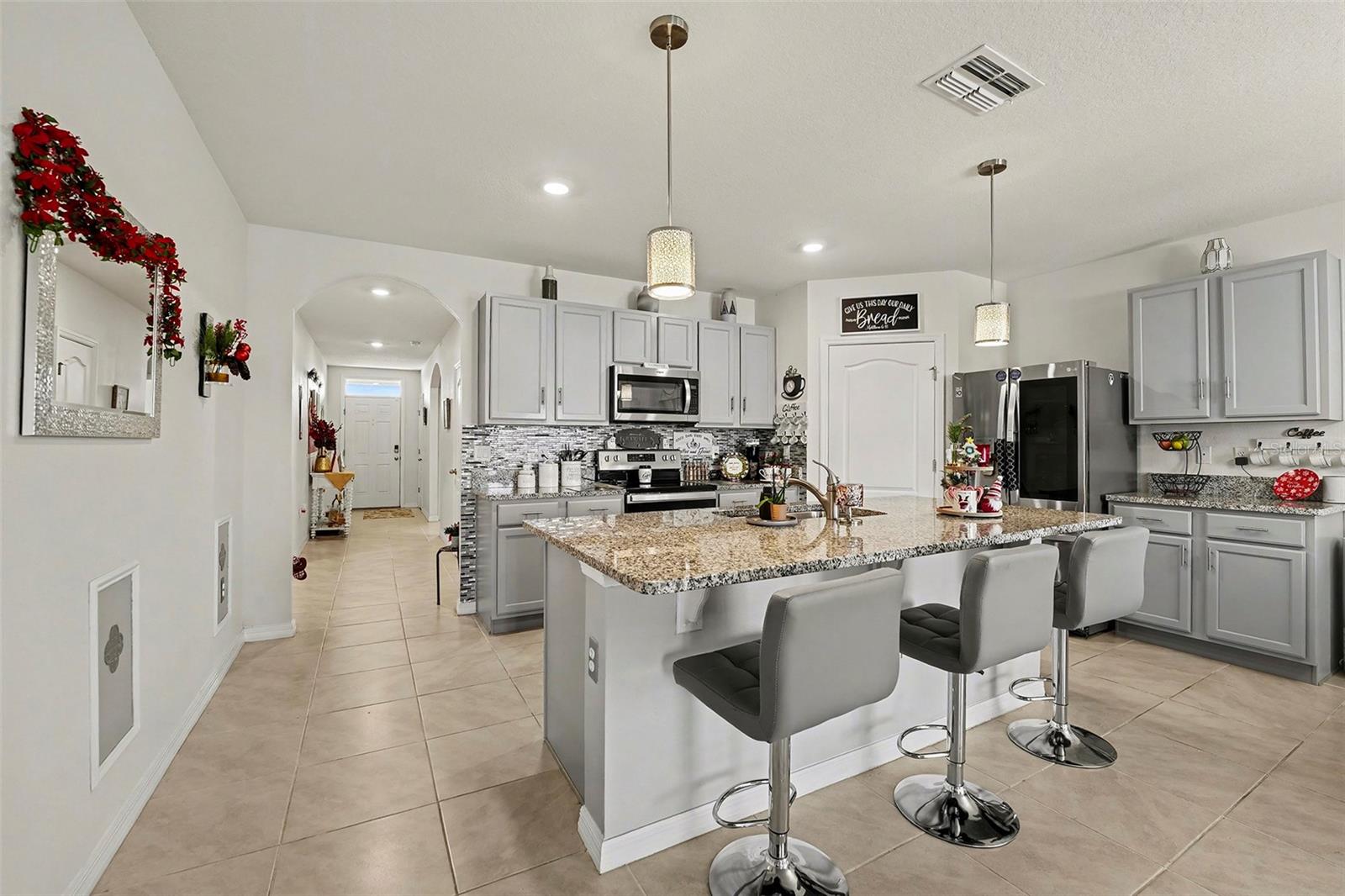 LAKES/LAUREL HLNDS PH 2B - Residential