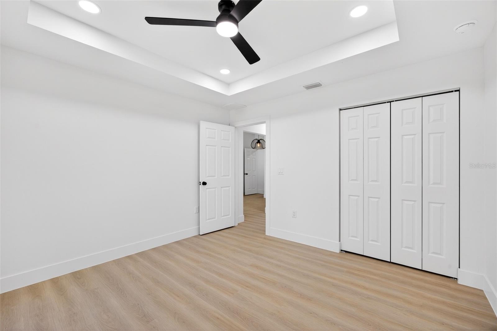 CHARLOTTE PARK - Residential