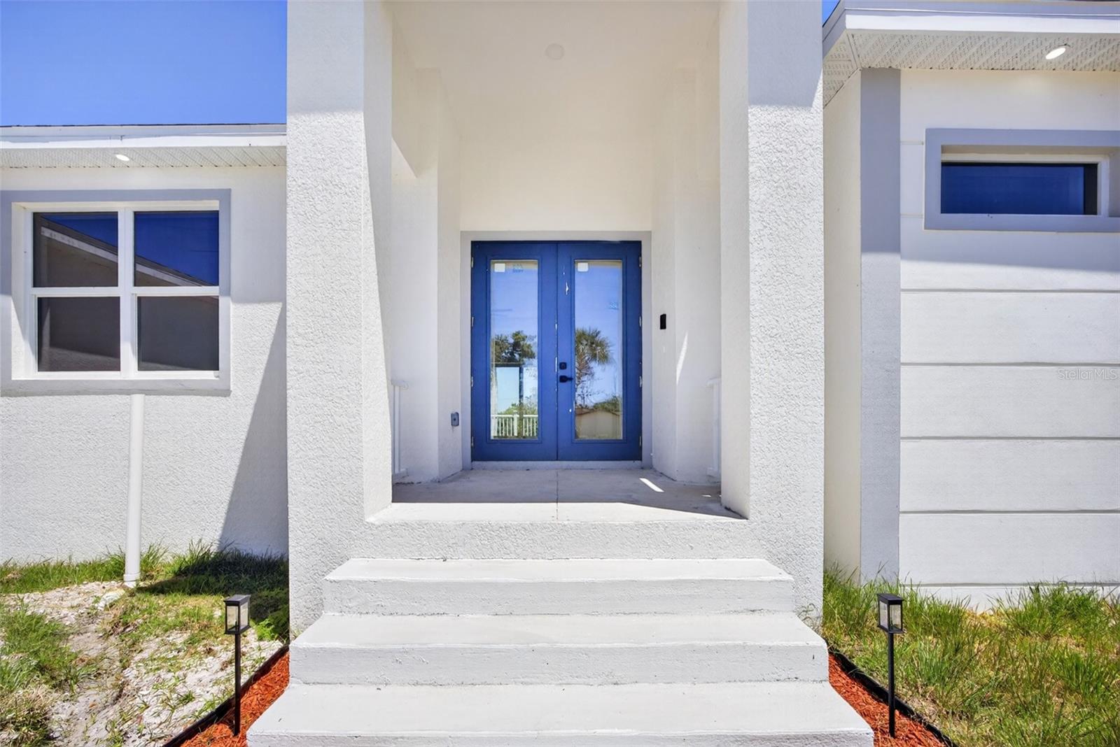CHARLOTTE PARK - Residential