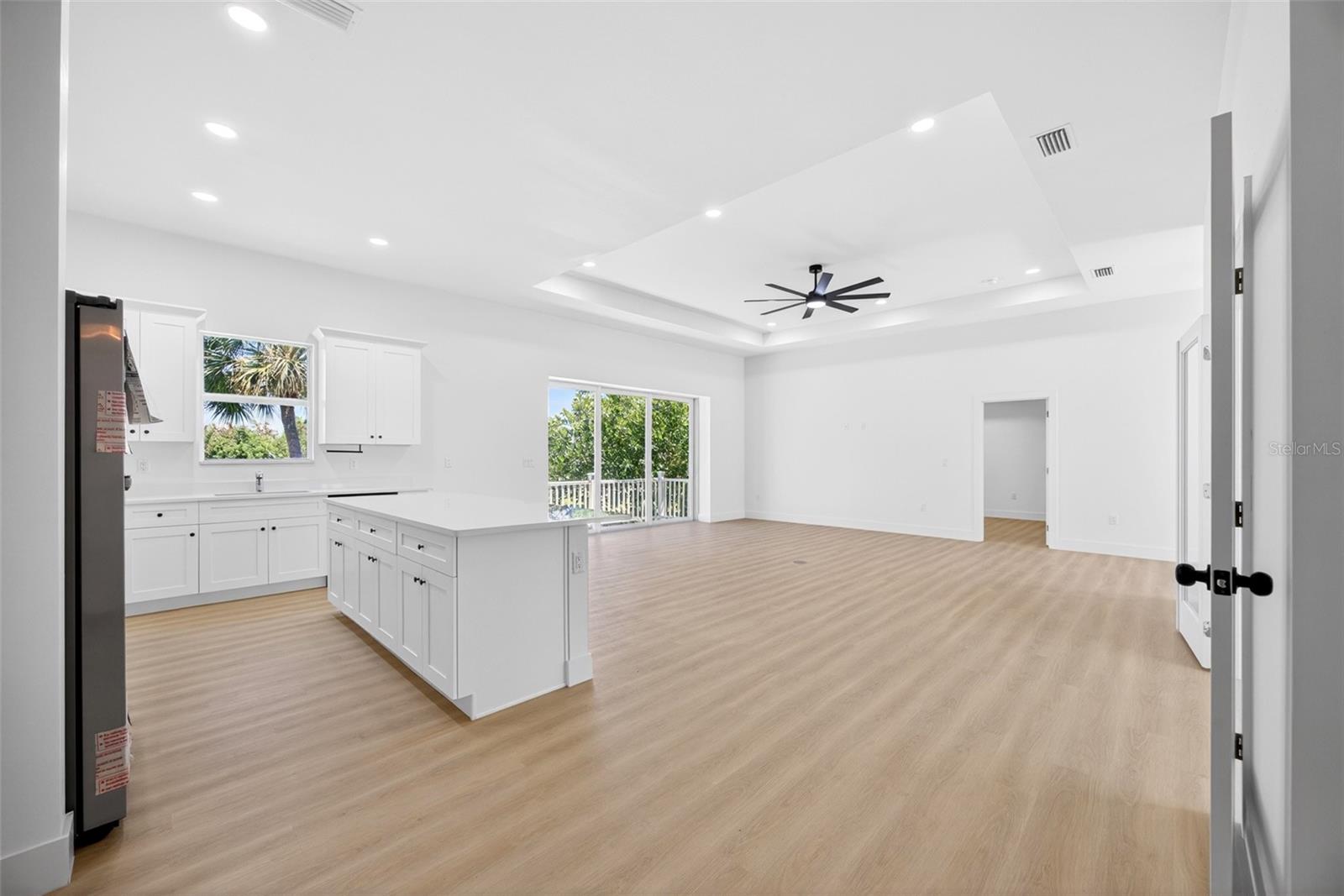 CHARLOTTE PARK - Residential