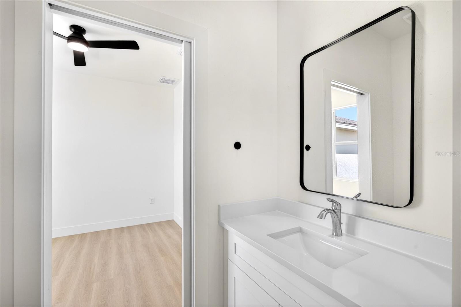 CHARLOTTE PARK - Residential