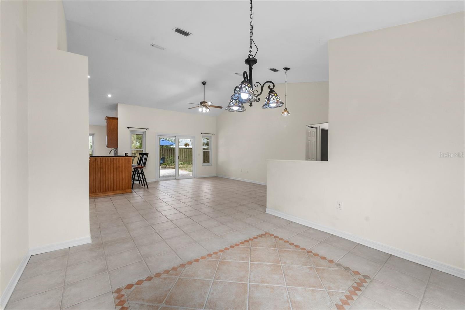 GRAND CENTRAL STA CLUSTER PH I - Residential