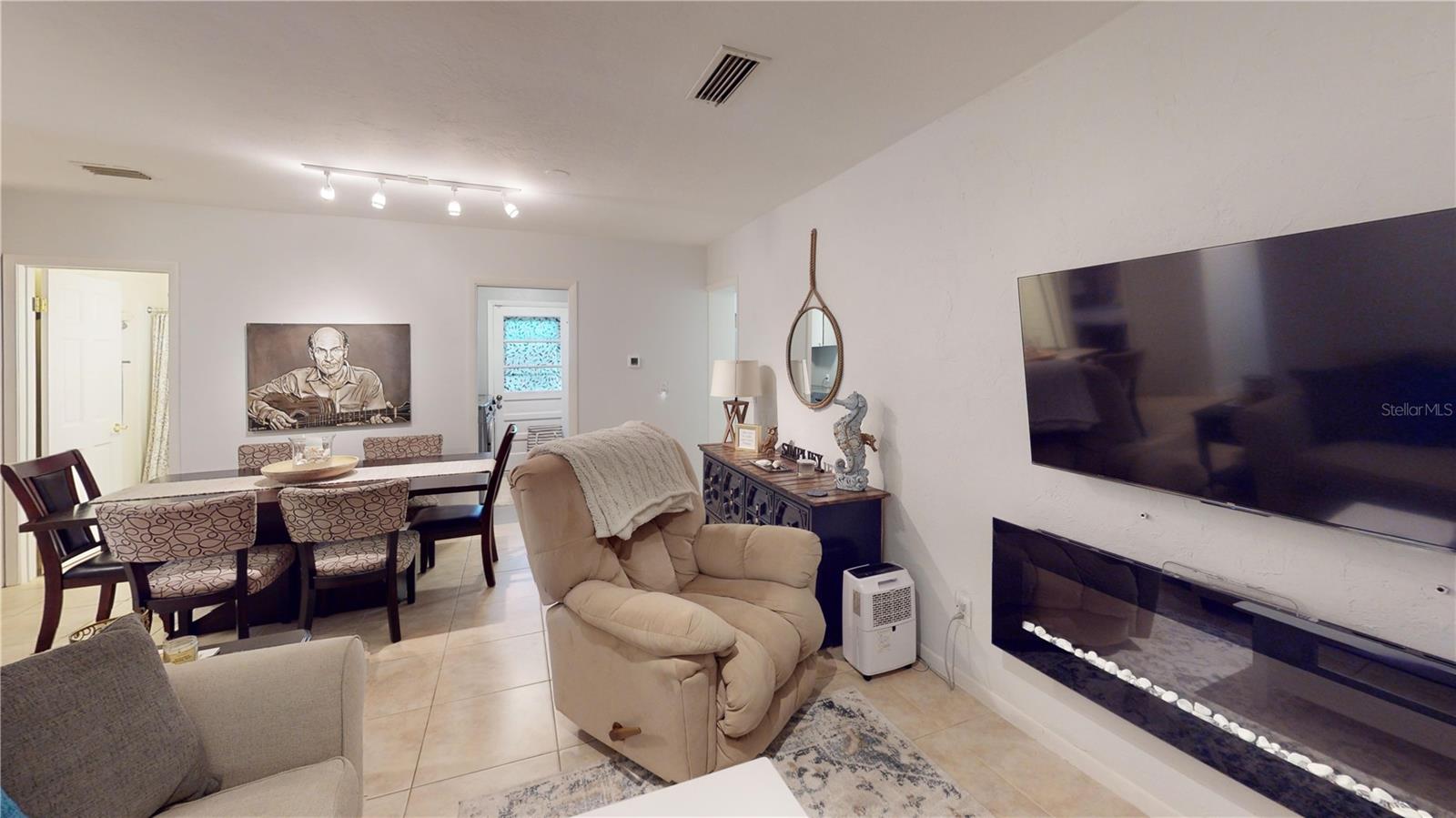 NEW SMYRNA BEACH - Residential