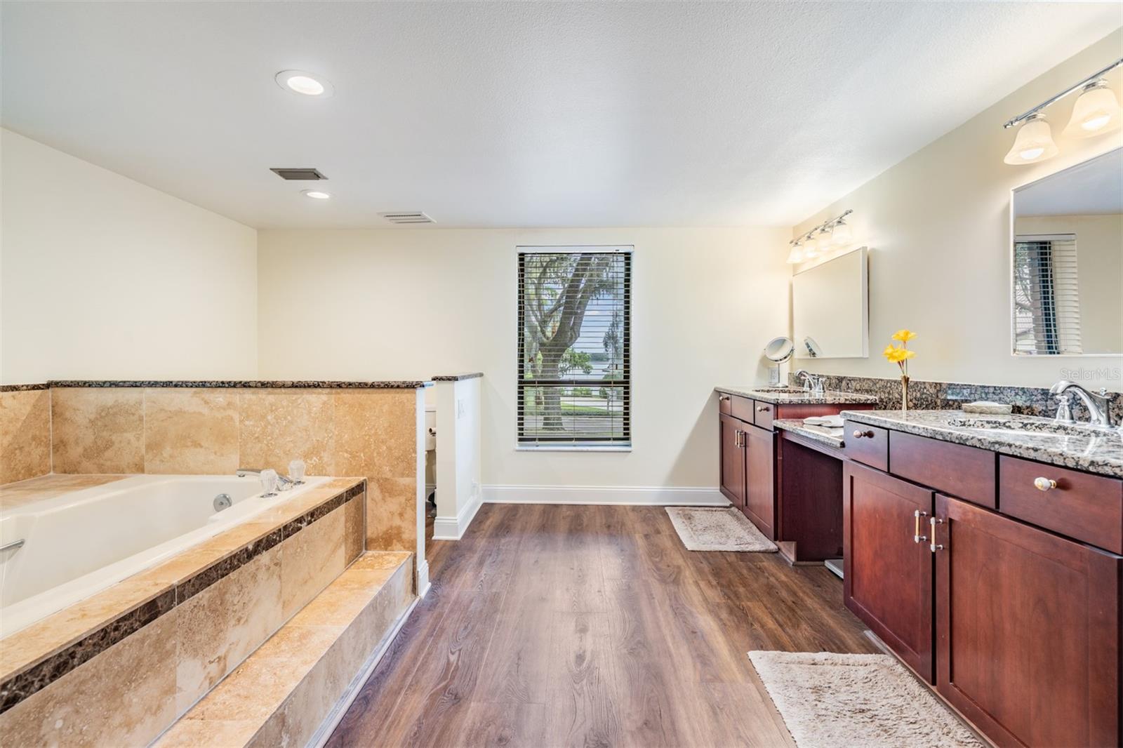 SANCTUARY AT COBBS LANDING THE - Residential
