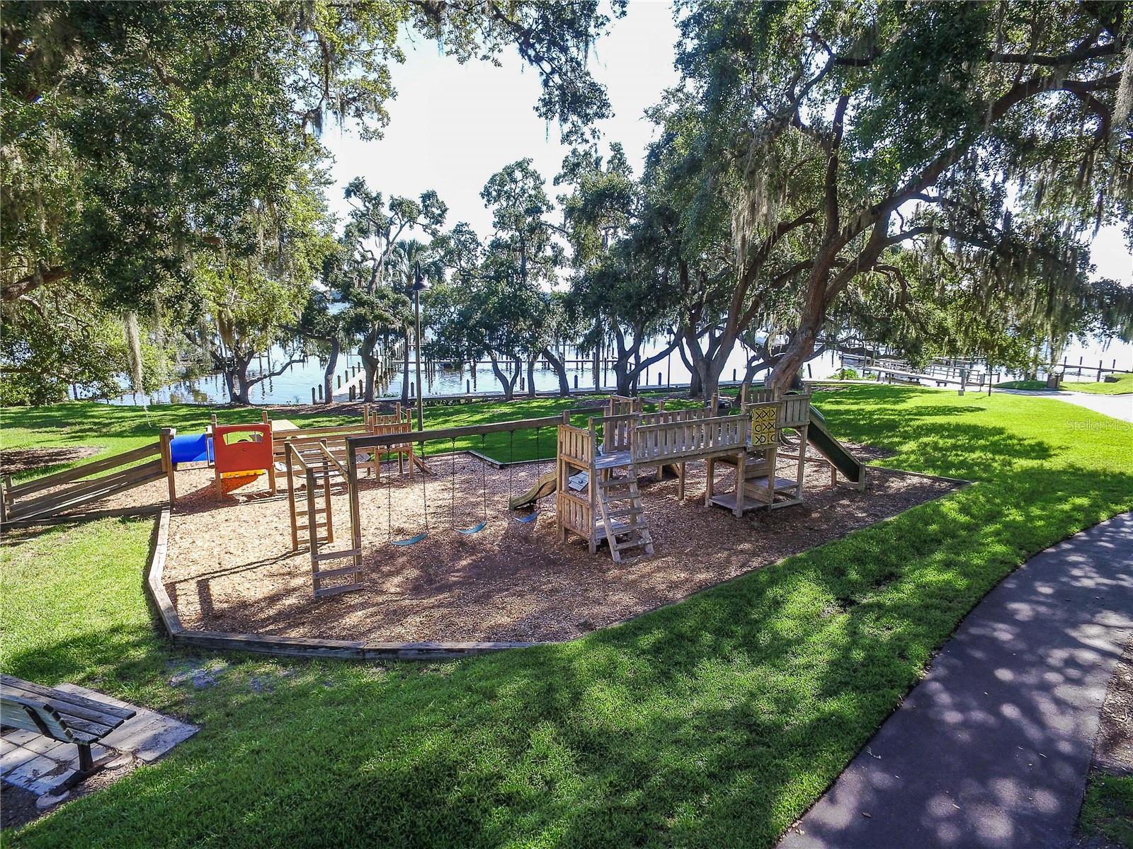 SANCTUARY AT COBBS LANDING THE - Residential