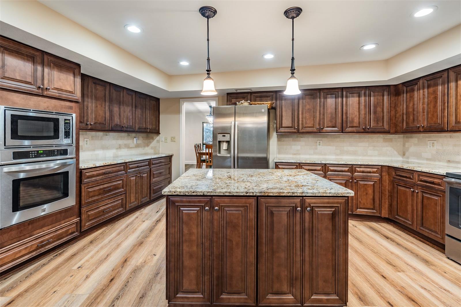 SANCTUARY AT COBBS LANDING THE - Residential