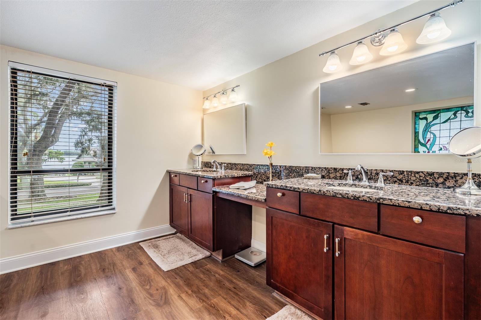 SANCTUARY AT COBBS LANDING THE - Residential