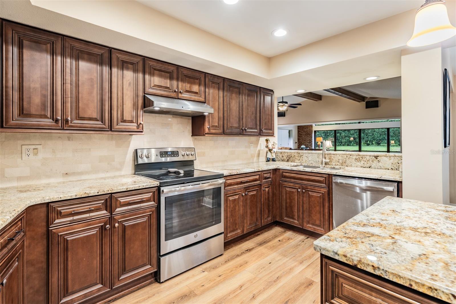 SANCTUARY AT COBBS LANDING THE - Residential