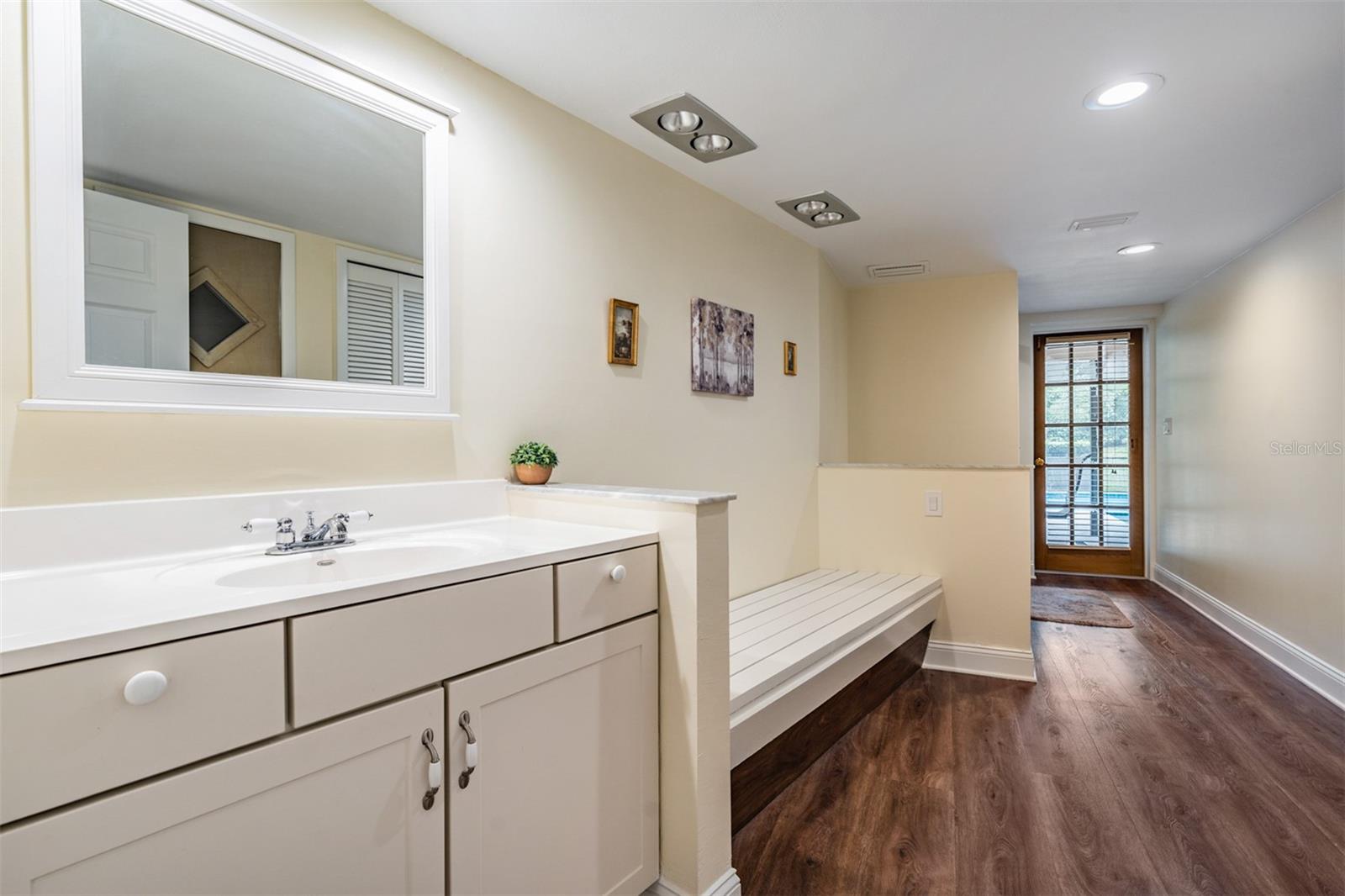 SANCTUARY AT COBBS LANDING THE - Residential
