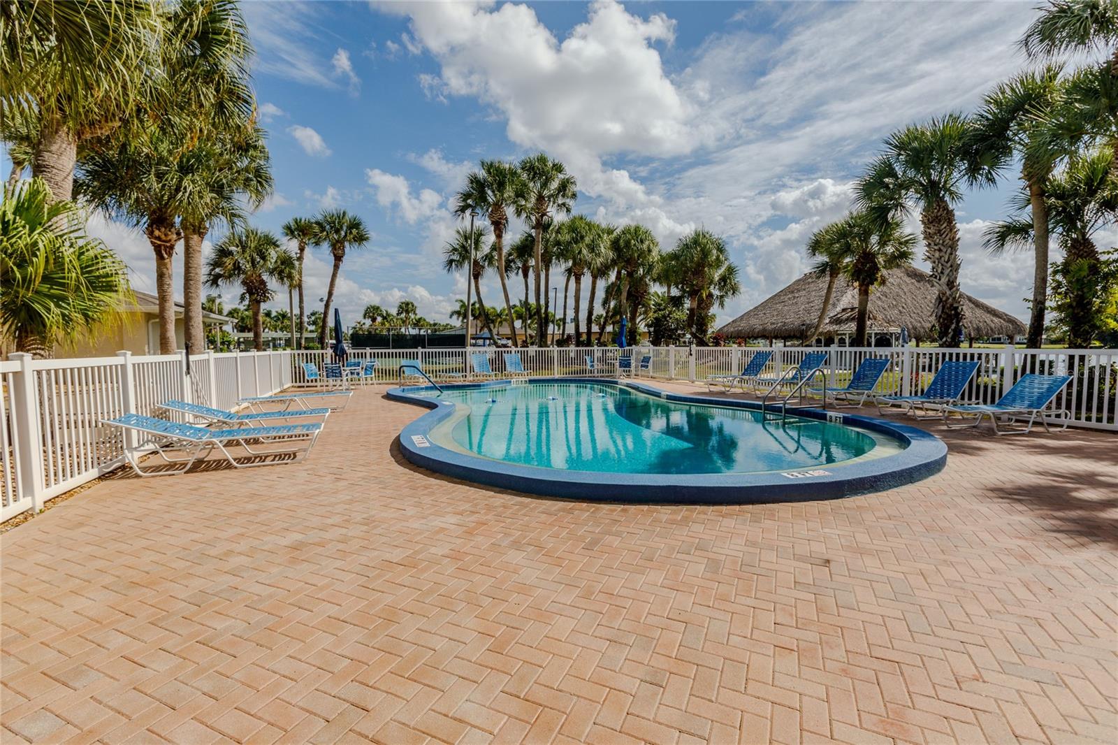 MAPLE LEAF ESTATES - Residential