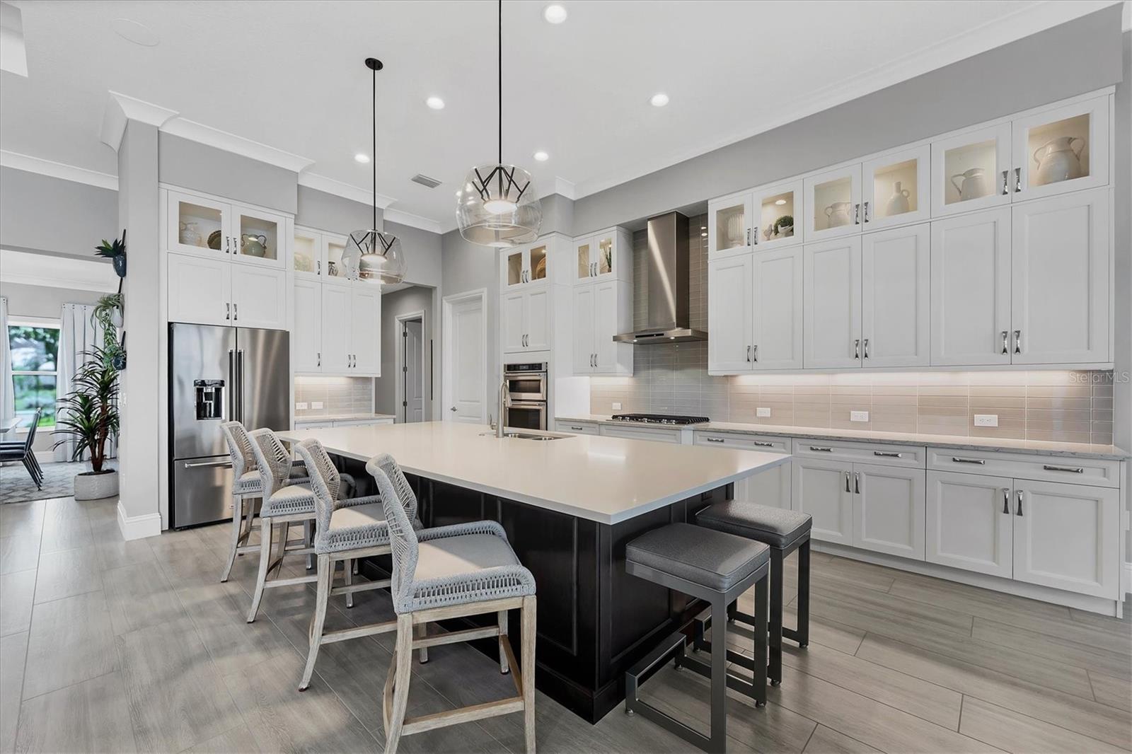 LAKE CLUB - Residential