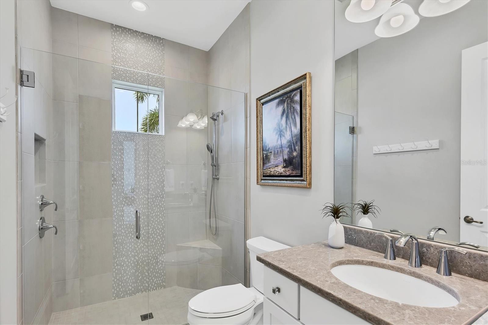 LAKE CLUB - Residential