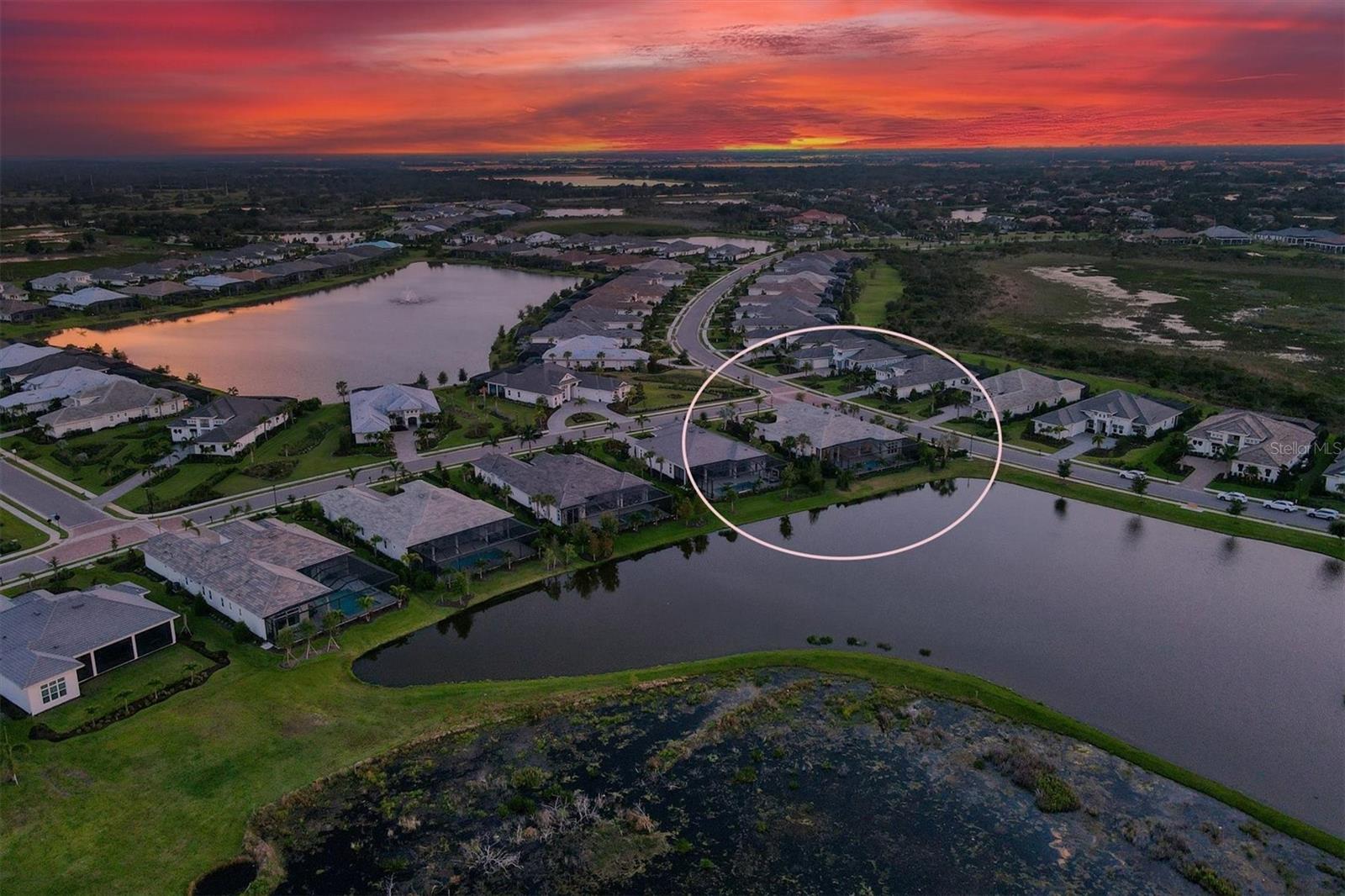 LAKE CLUB - Residential