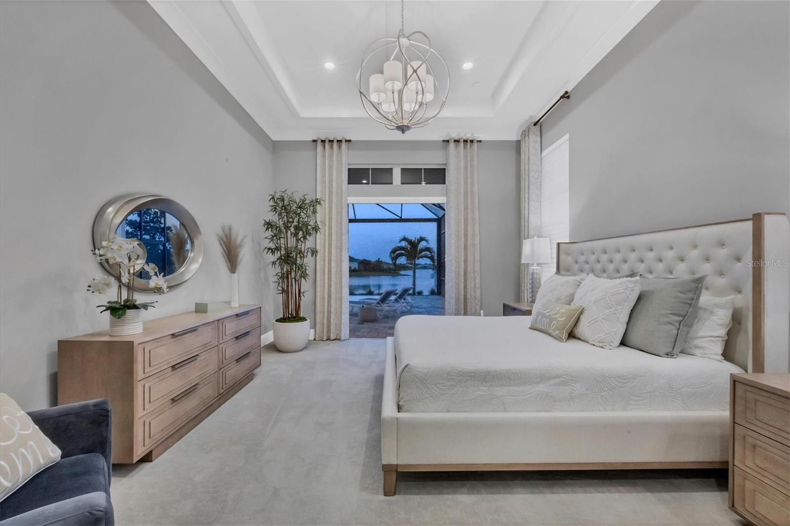 LAKE CLUB - Residential