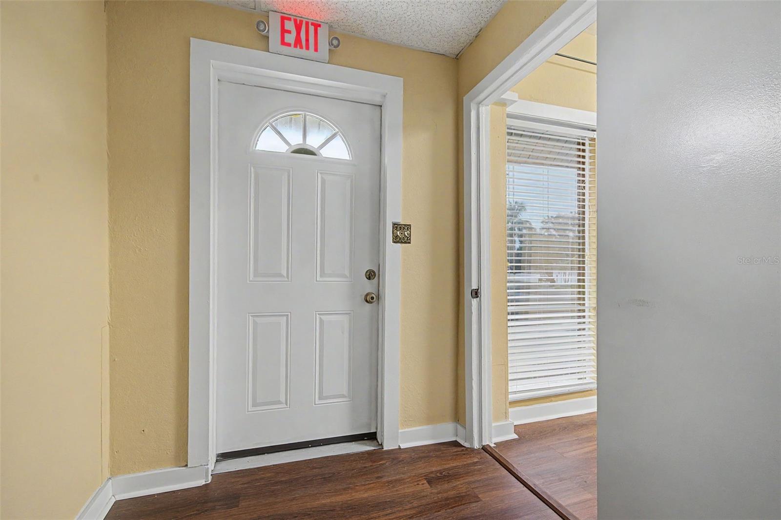 2019 MANATEE AVENUE W