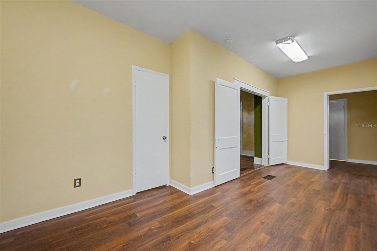 2019 MANATEE AVENUE W