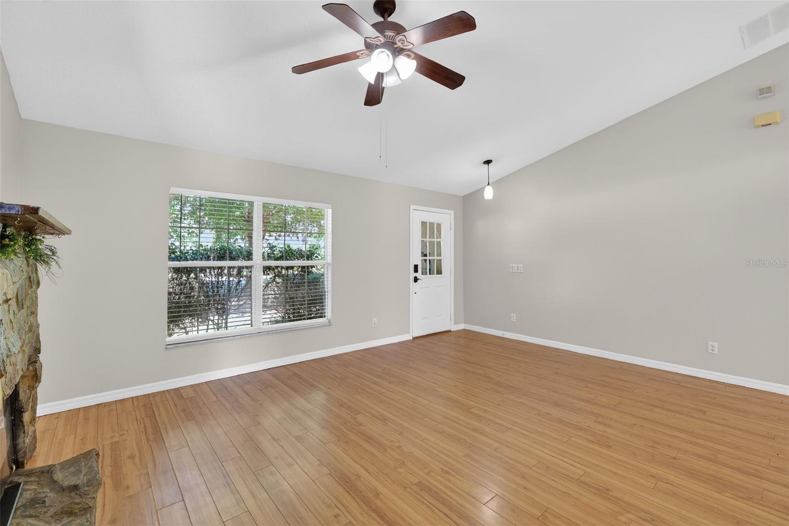 ACREAGE - Residential