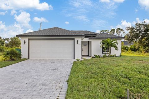 A home in PORT CHARLOTTE