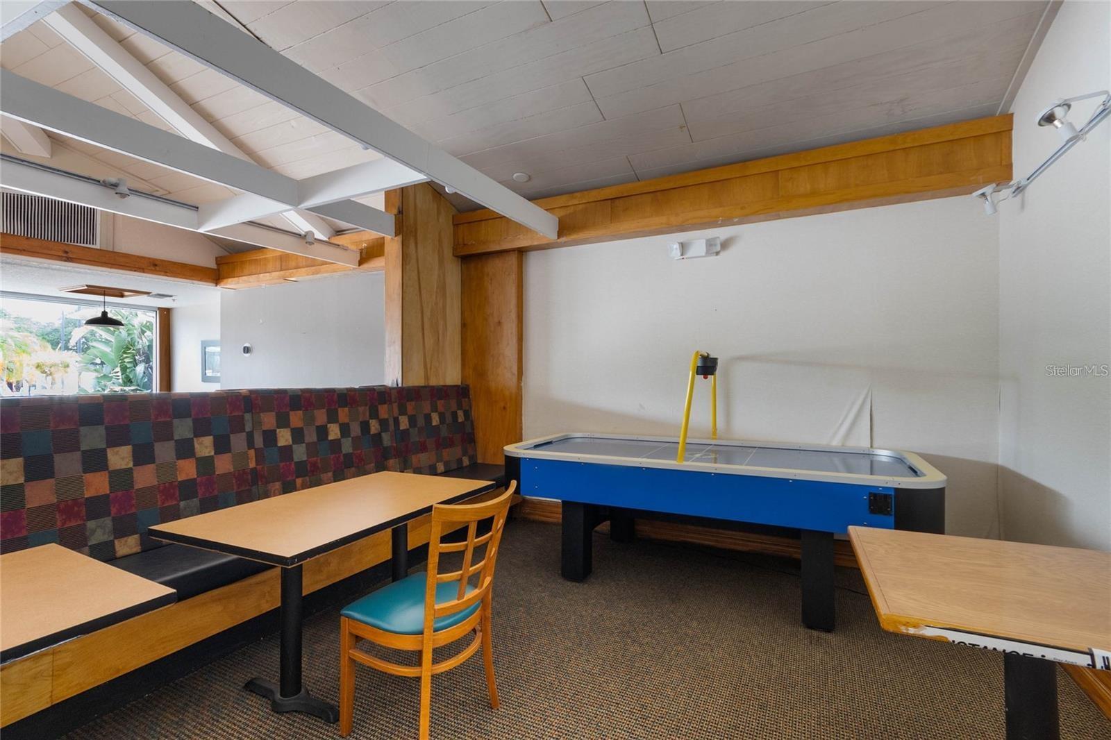 ISLAND CLUB WEST PH 1 - Residential Lease