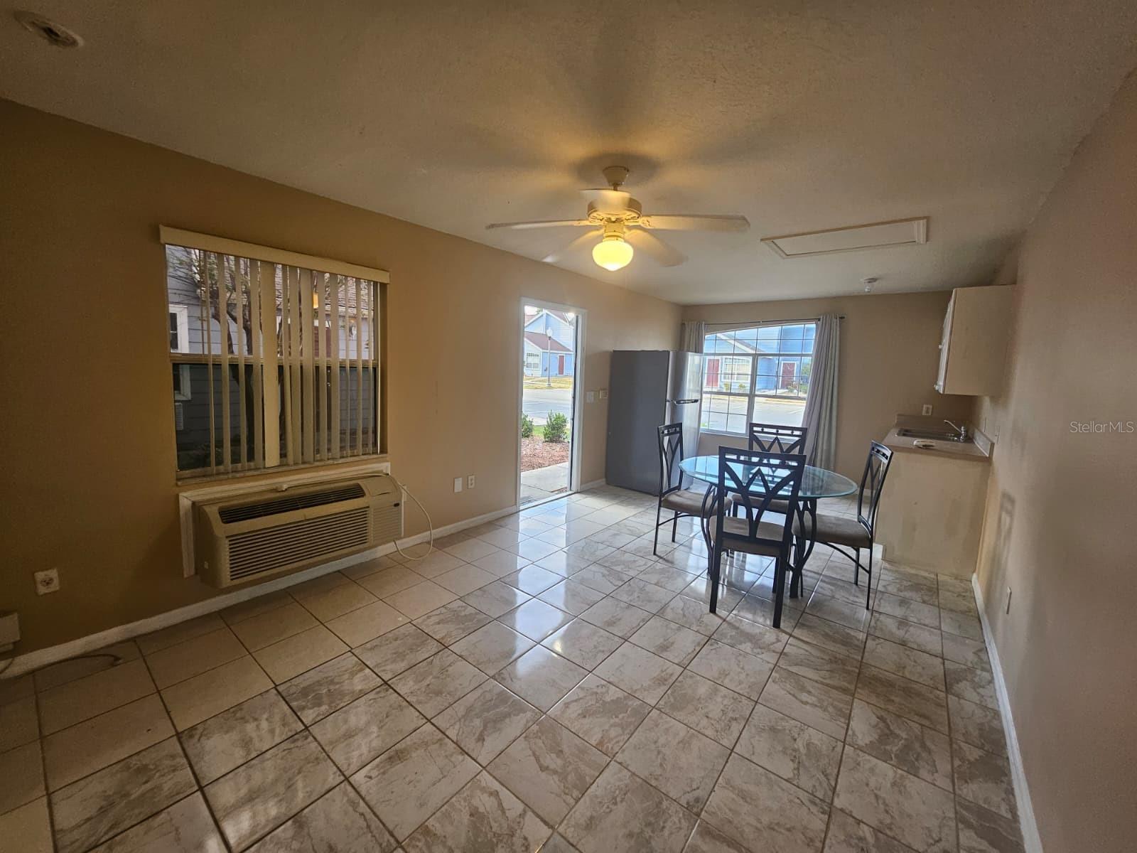 ISLAND CLUB WEST PH 1 - Residential Lease