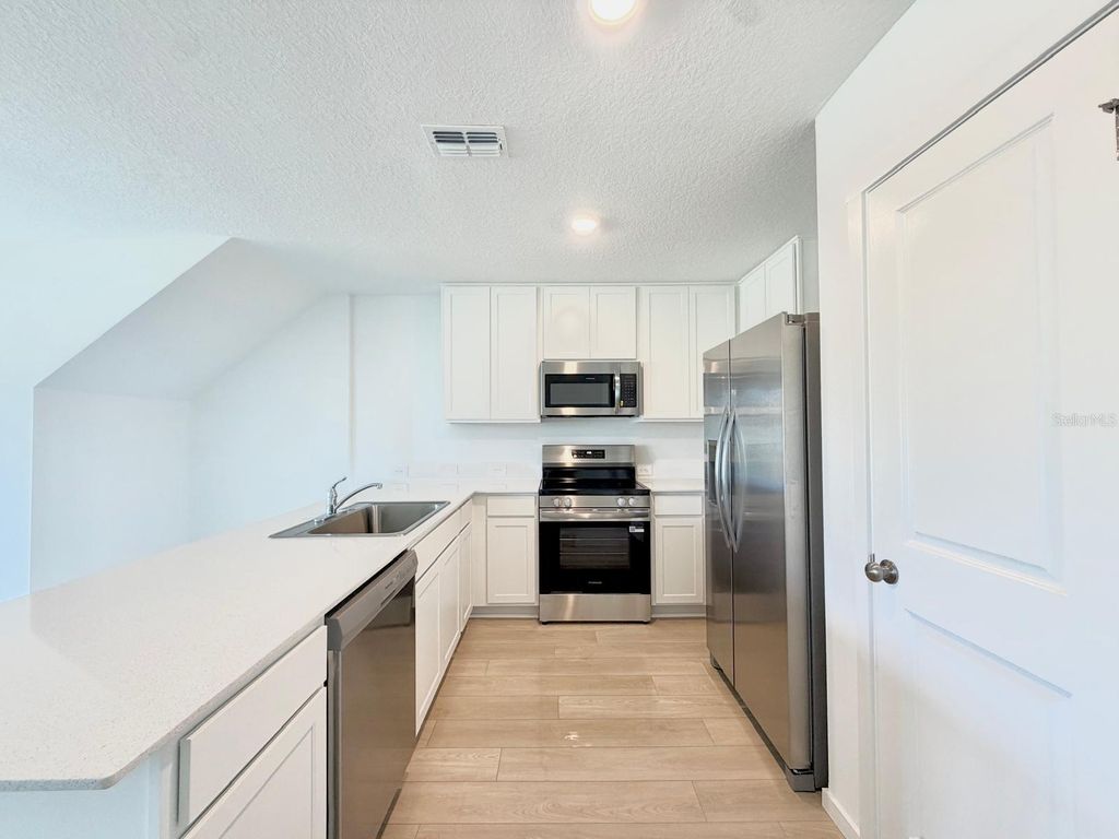 Photo of 836 Lynx Street, Davenport, FL 33837 (MLS # O6406904)