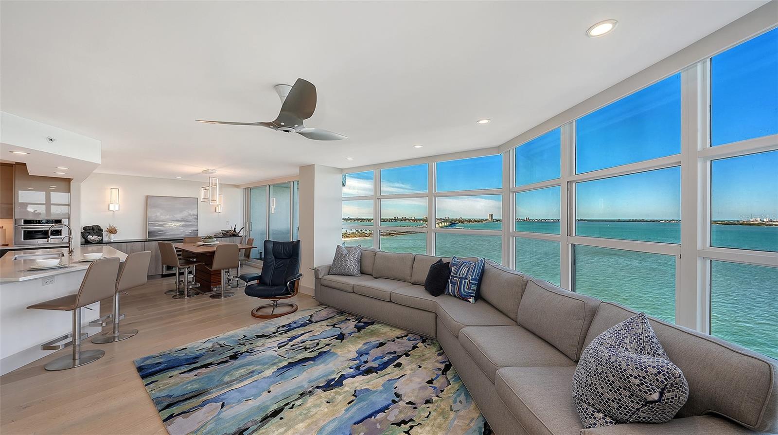 CONDO ON THE BAY - Residential