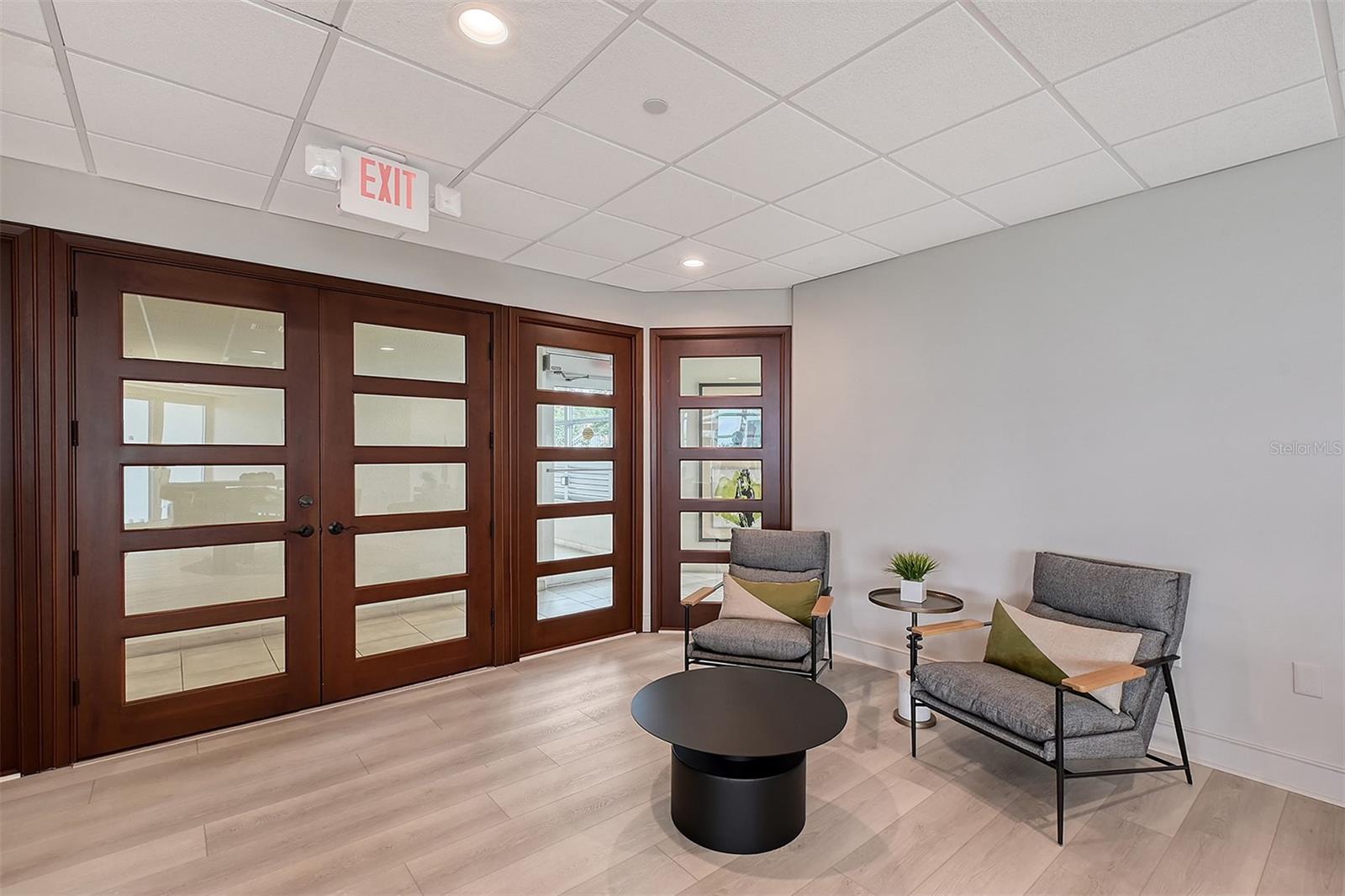 CONDO ON THE BAY - Residential