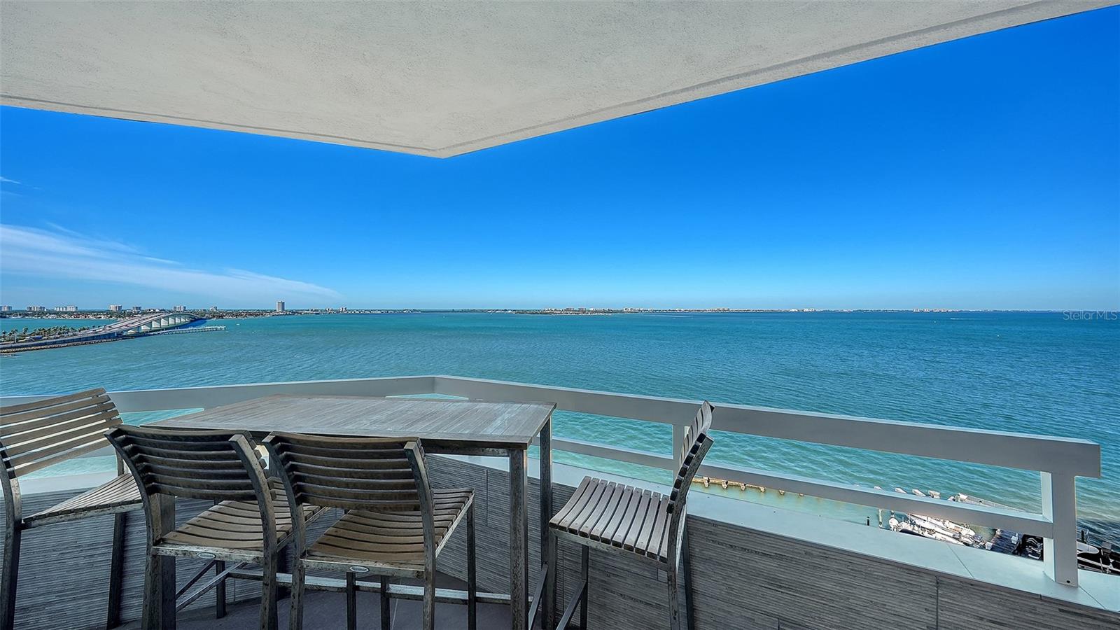 CONDO ON THE BAY - Residential