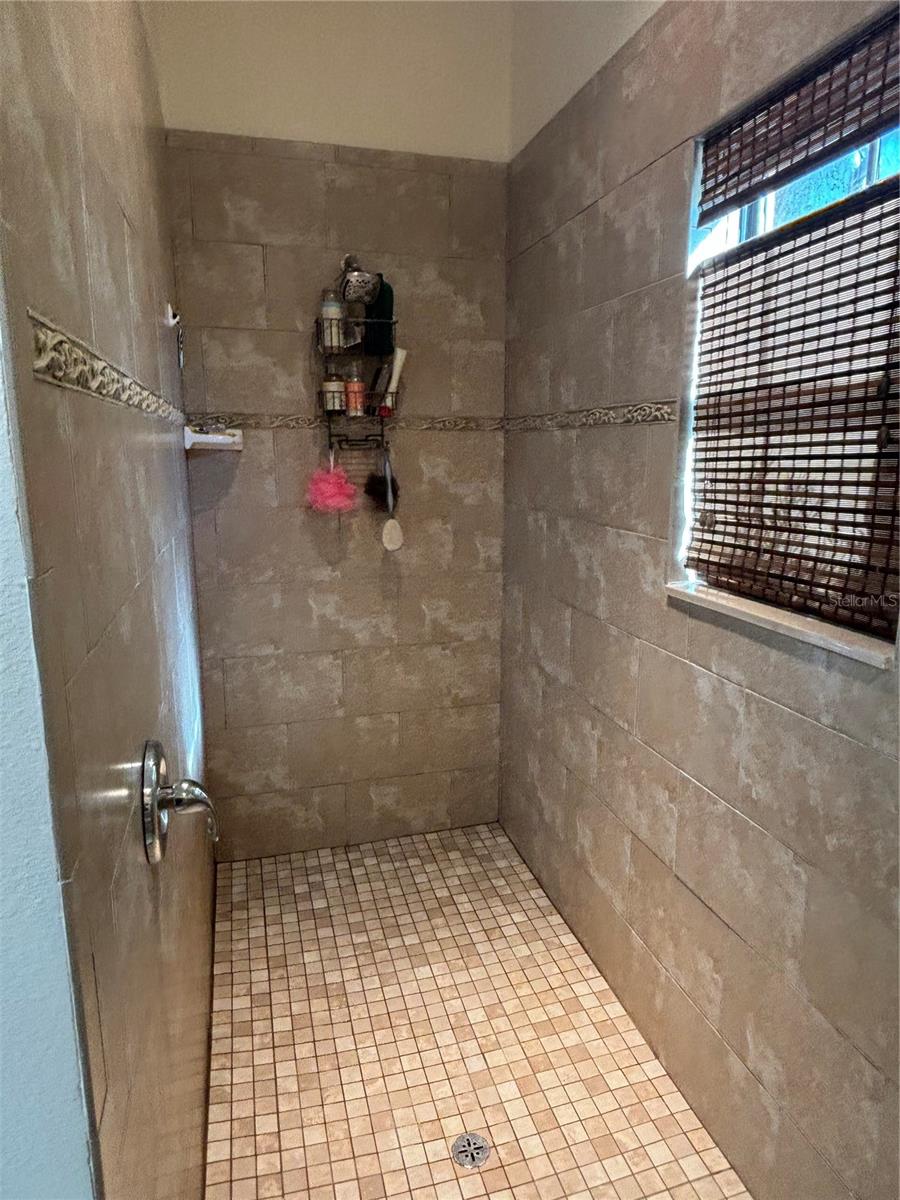 RIVIERA BELLA UNIT 2B - Residential Lease