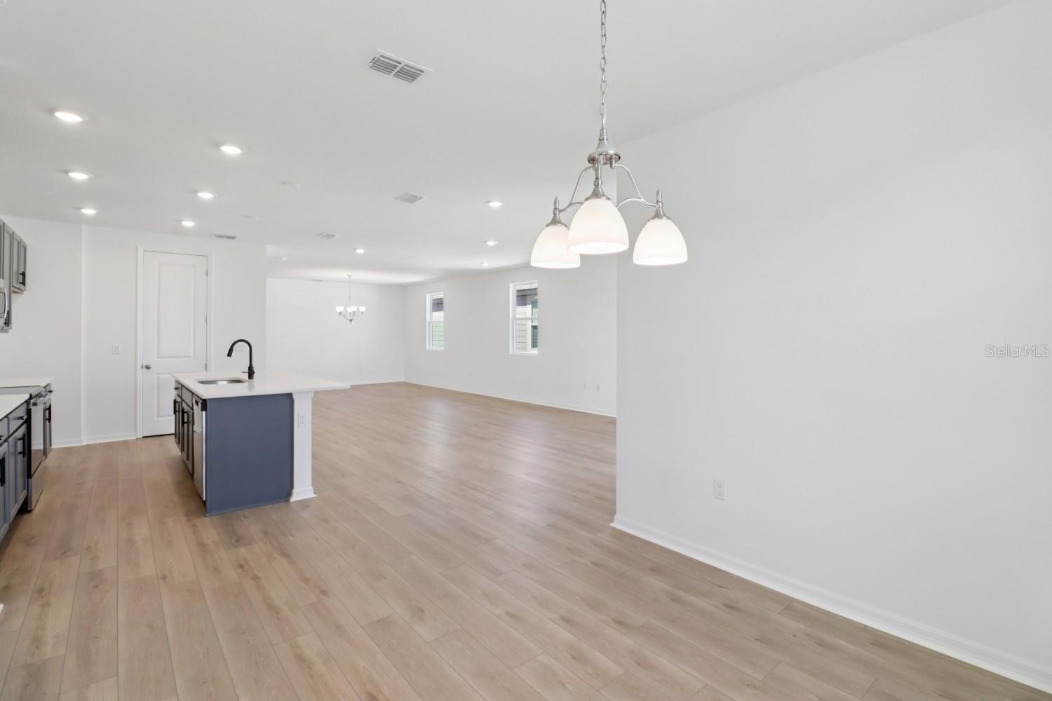 TRAILSIDE - Residential