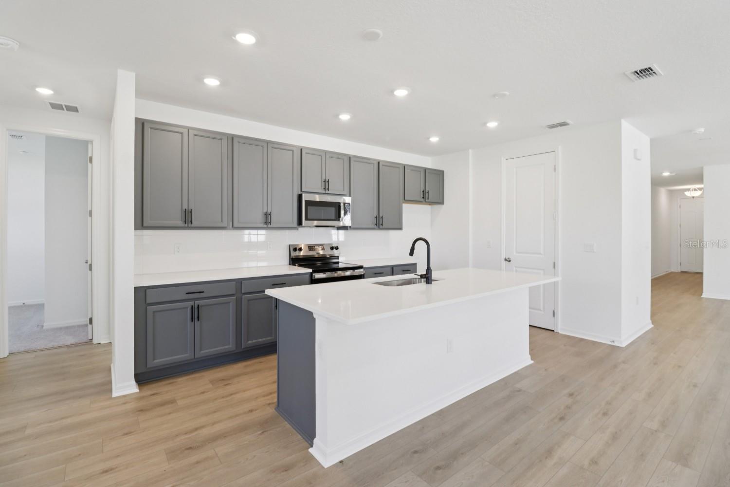 TRAILSIDE - Residential