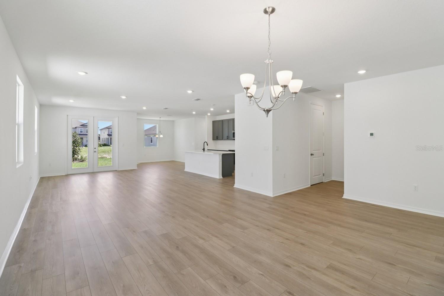 TRAILSIDE - Residential