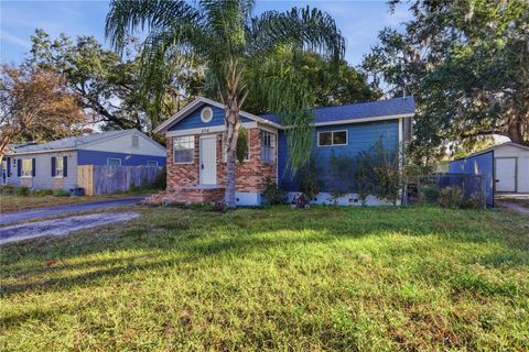 Tiny photo for 604 Ross Street, Leesburg, FL 34748 (MLS # OM715800)