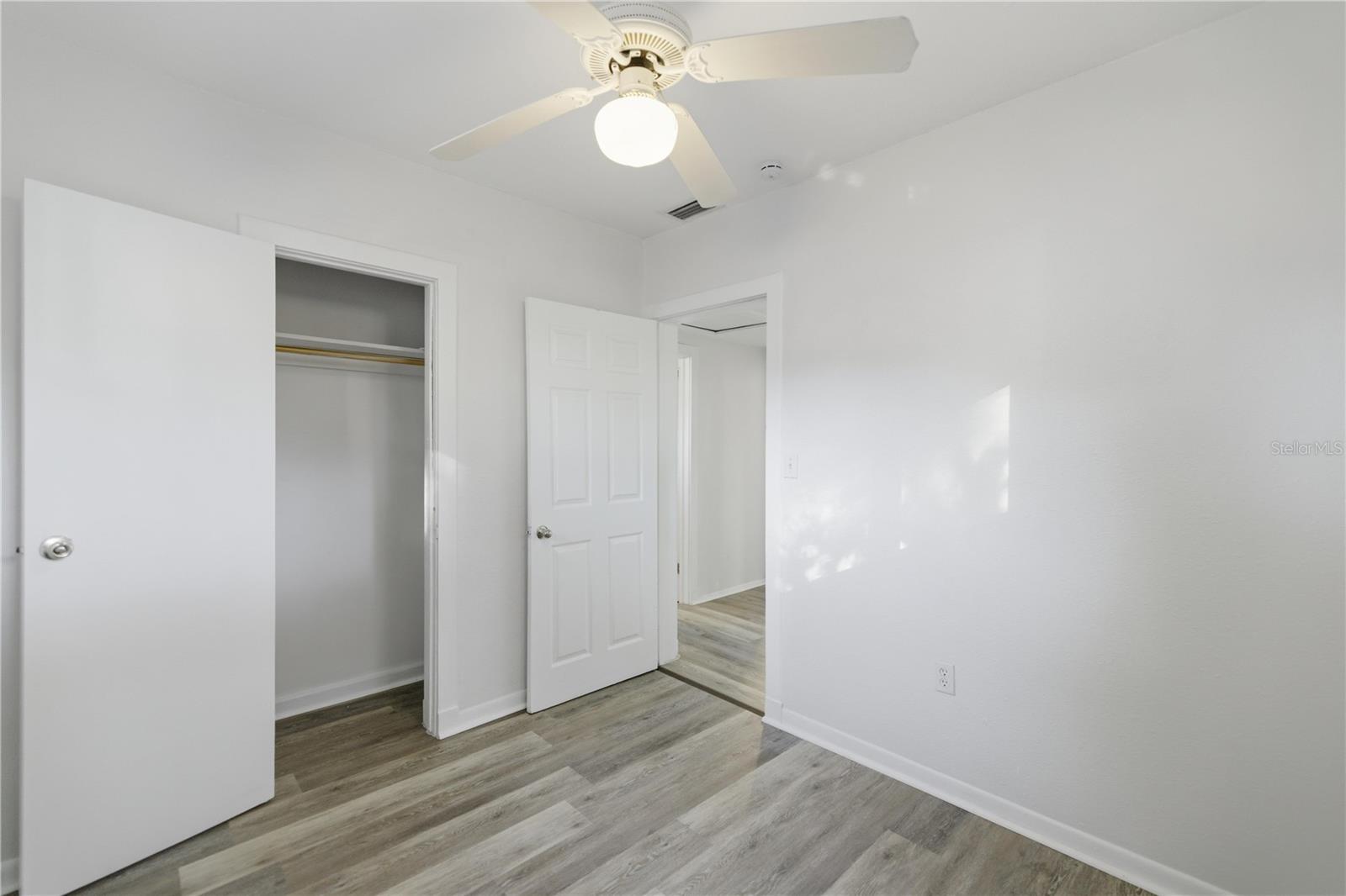 LEESBURG SCHOOL VIEW - Residential