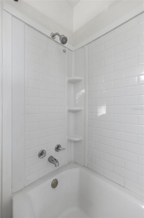 Tiny photo for 604 Ross Street, Leesburg, FL 34748 (MLS # OM715800)