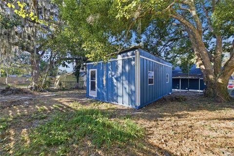 Tiny photo for 604 Ross Street, Leesburg, FL 34748 (MLS # OM715800)