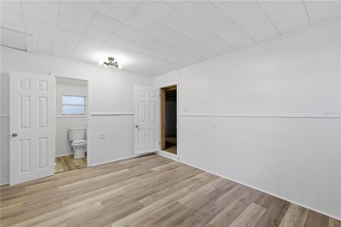 Tiny photo for 604 Ross Street, Leesburg, FL 34748 (MLS # OM715800)