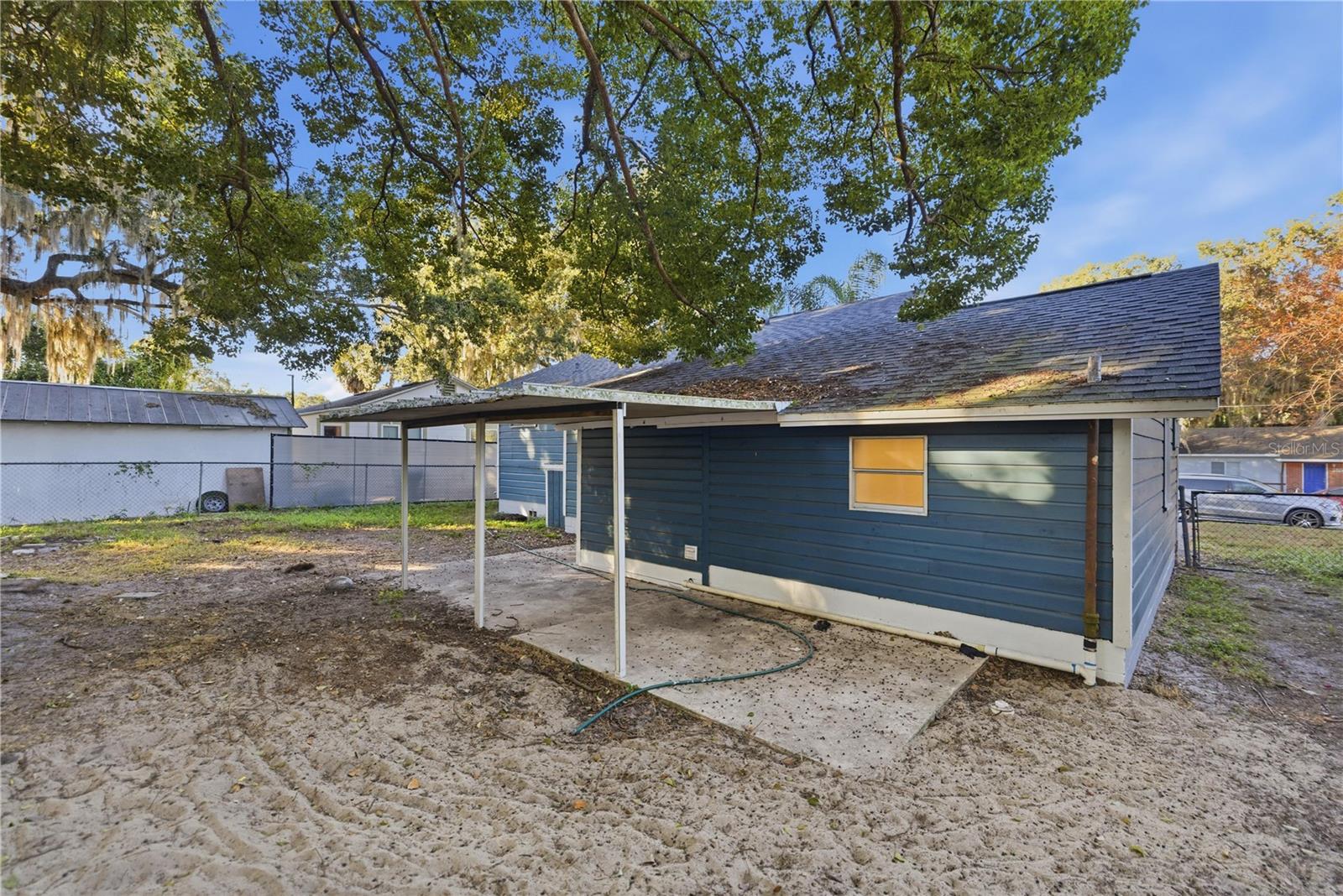 LEESBURG SCHOOL VIEW - Residential